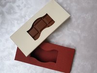Schokoladen-Faltpackung, 120 x 52 x 11 mm, dunkelrot