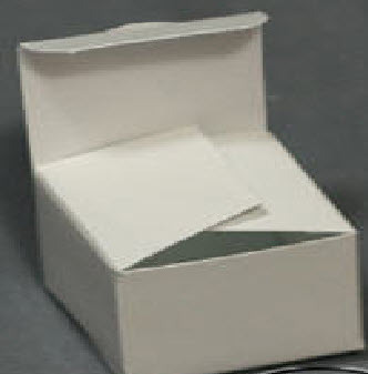 Mini cube for 1 praline, glossy white